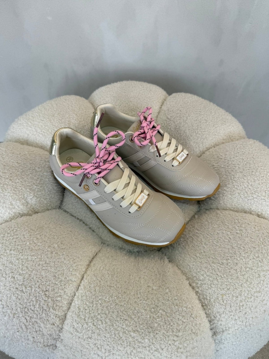 15169 Tenis Off White - Calzado 365