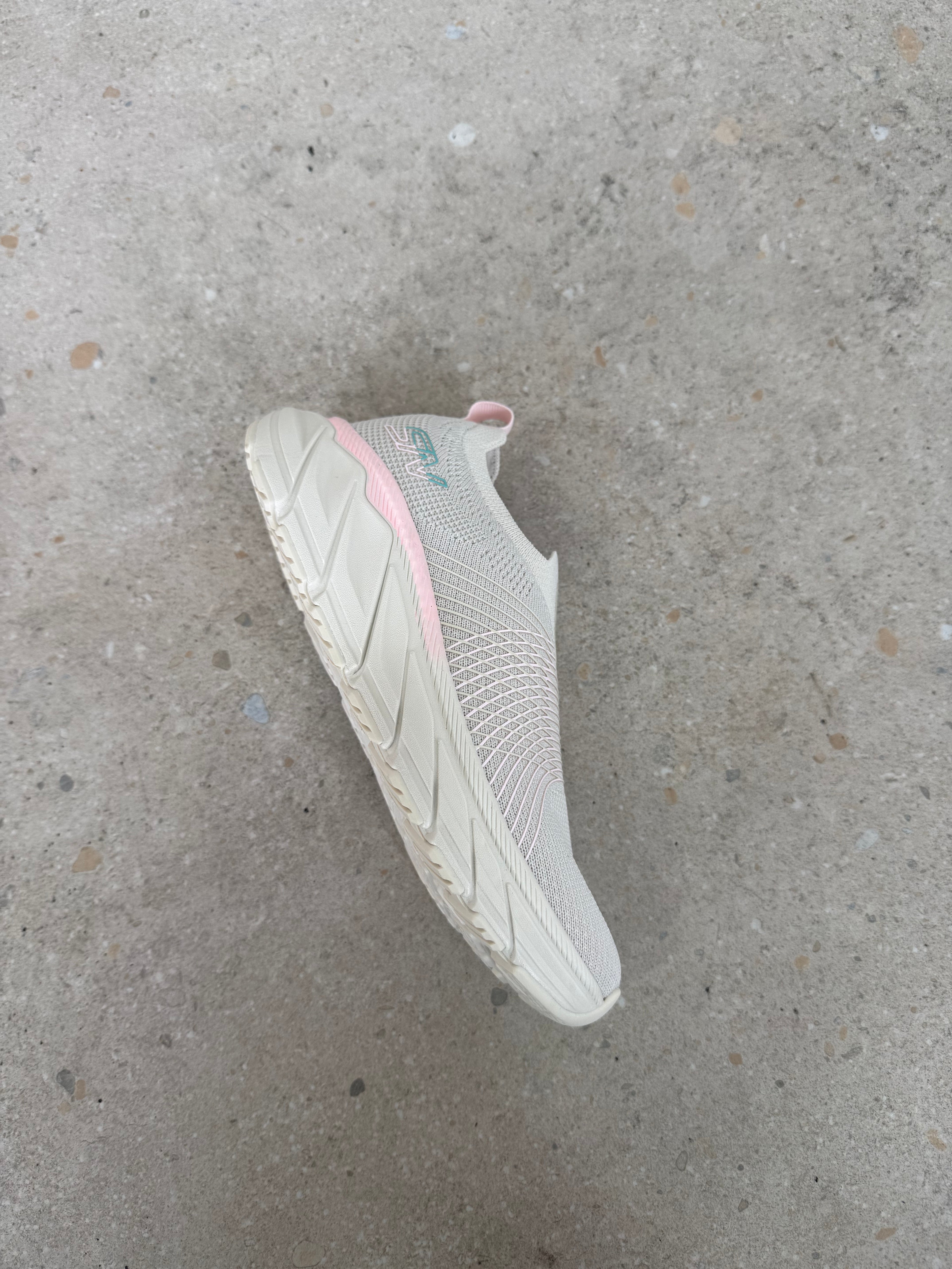 SNM115 OFFWHITE 14926