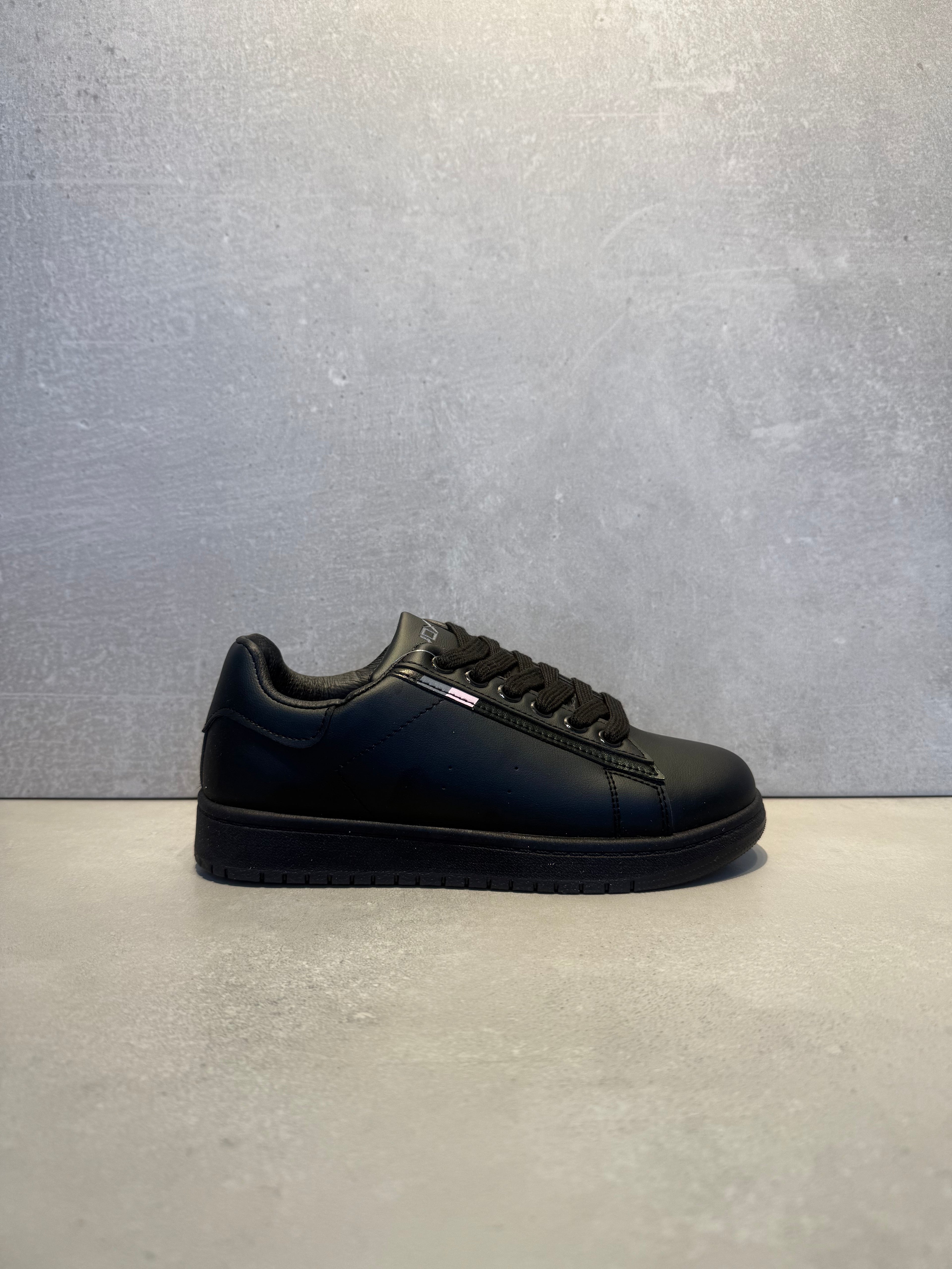 Tenis 2066
