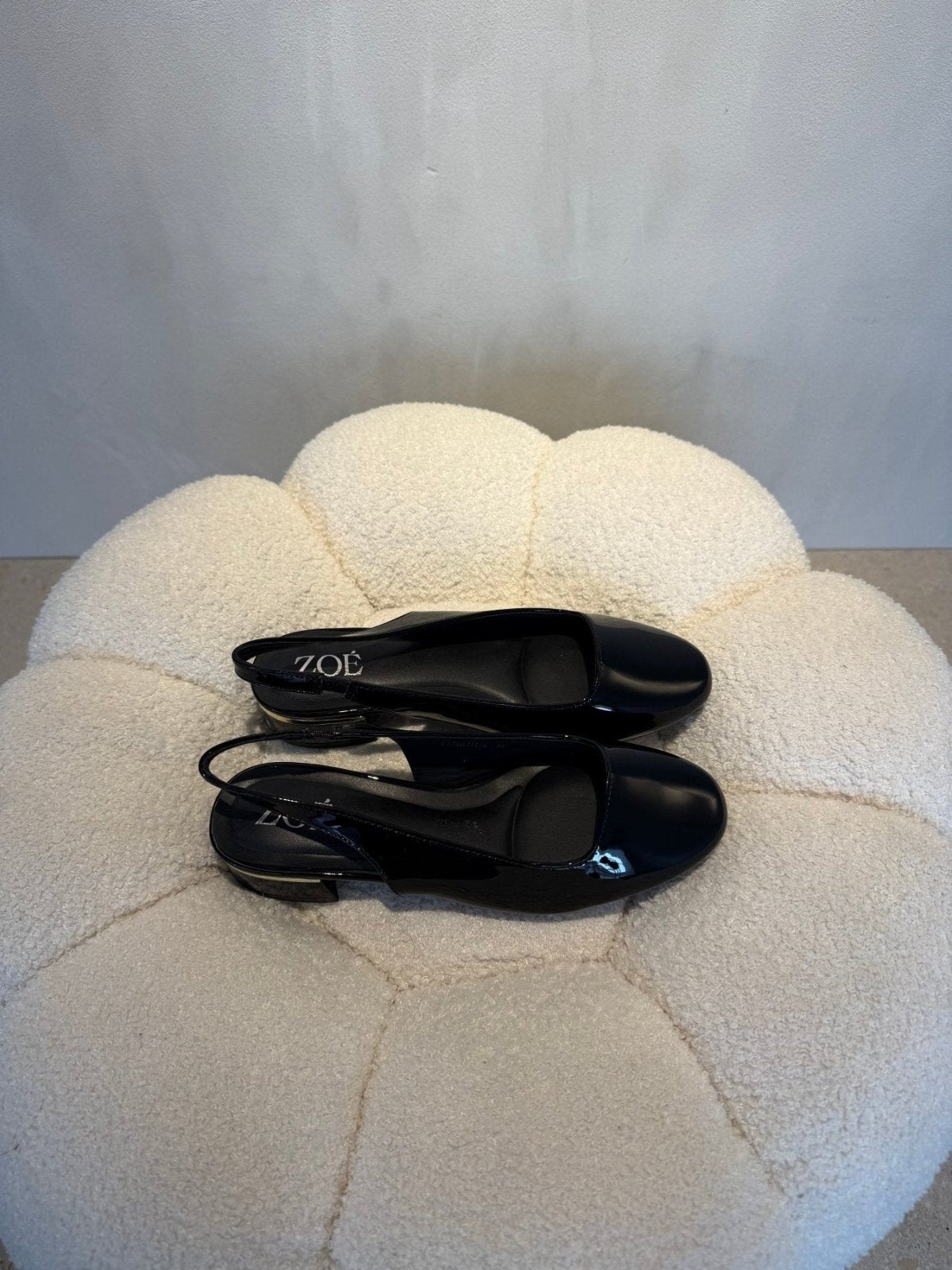 Bailarinas Negro Charol 15076 Tacón Bajo Slingback de mujer Zoé Brand Costa Rica - Calzado 365