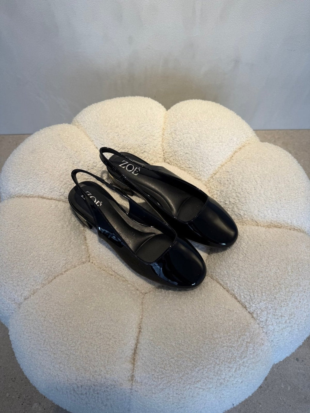 Bailarinas Negro Charol 15076 Tacón Bajo Slingback de mujer Zoé Brand Costa Rica - Calzado 365