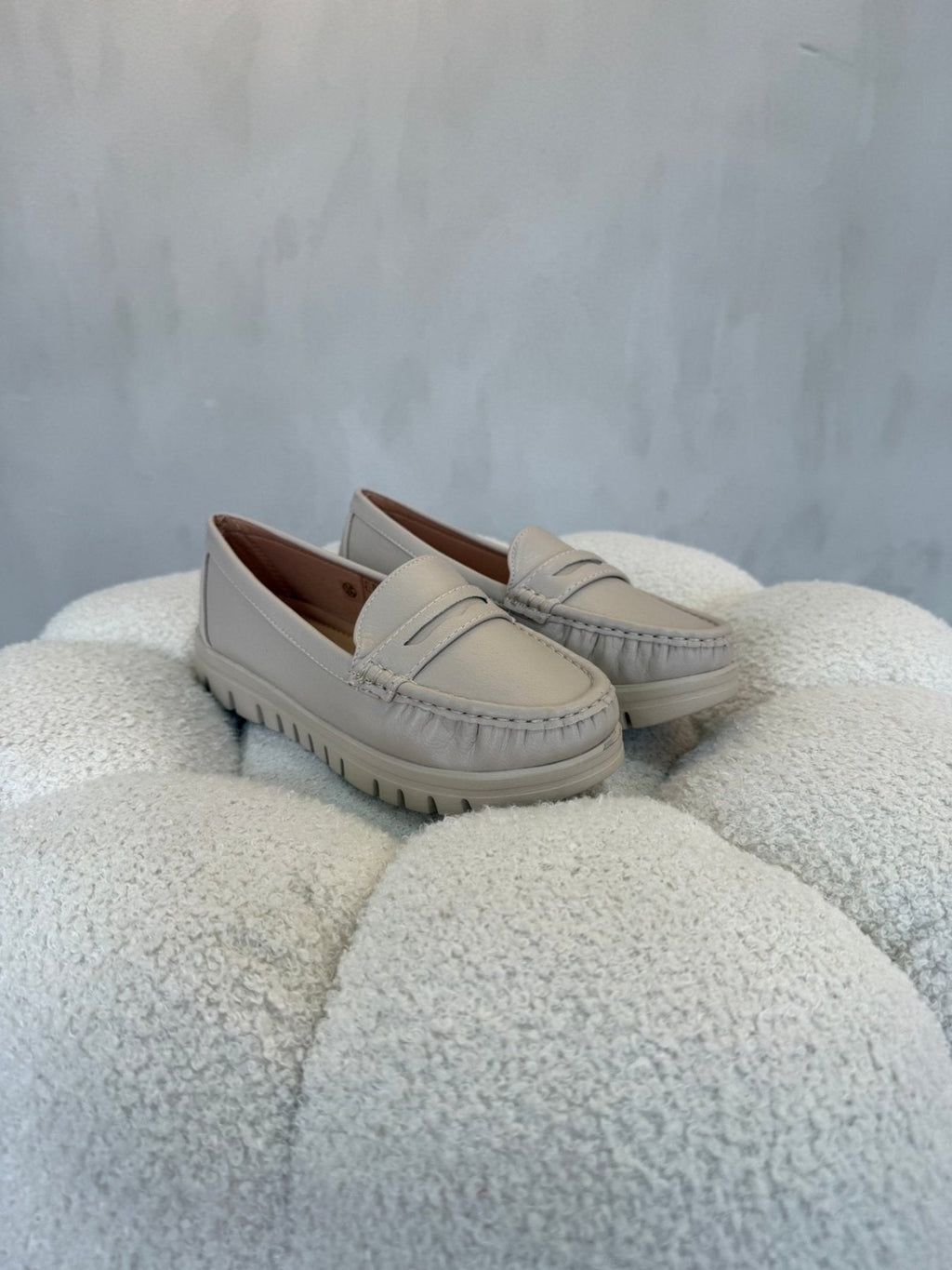 Mocasines Beige 15162 para mujer en Costa Rica - Calzado 365