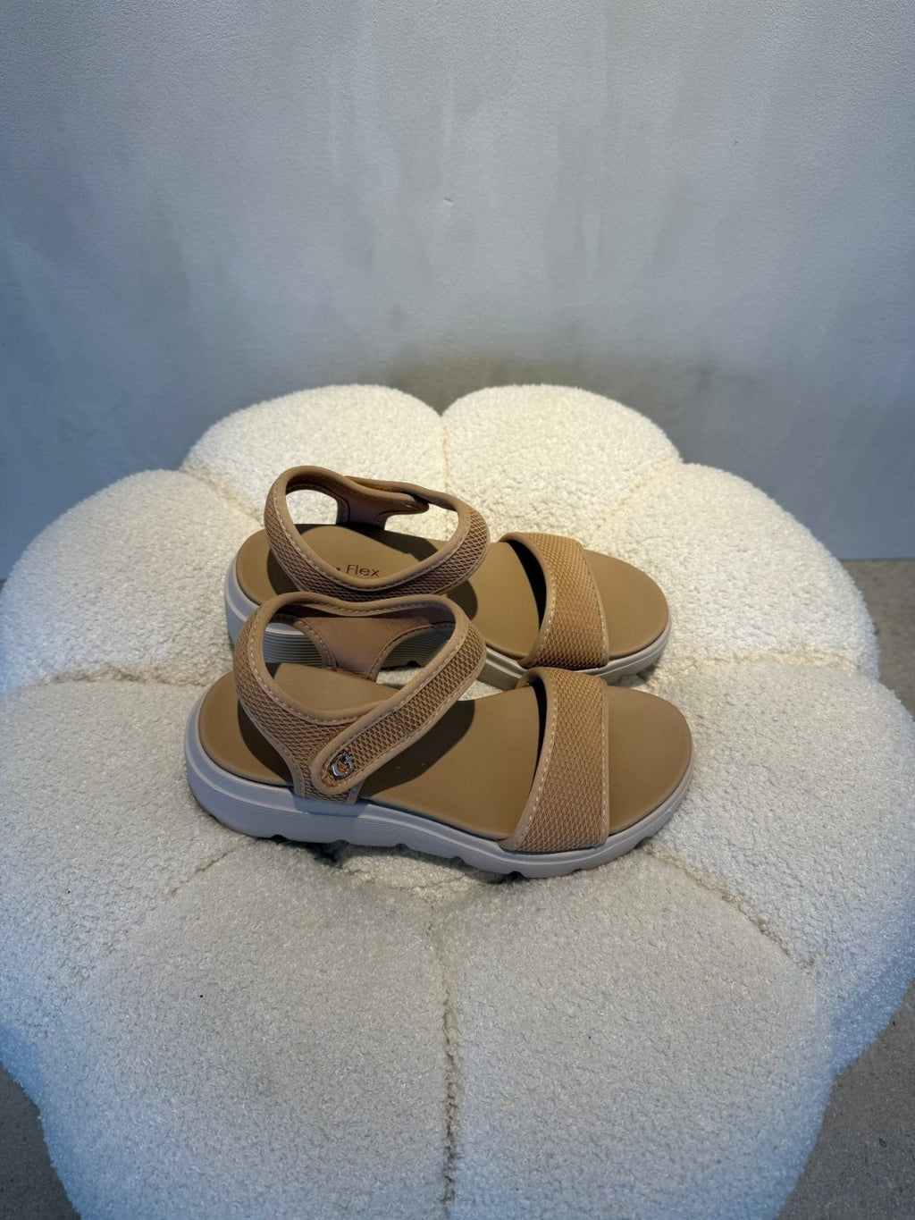 Sandalias Beige Plataforma 15114 Correa Casual de mujer Costa Rica - Calzado 365