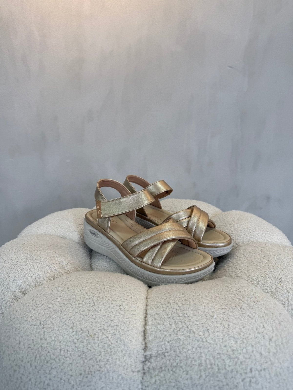 Sandalias Gold Plataforma 15105 Correa Casual de mujer Costa Rica - Calzado 365