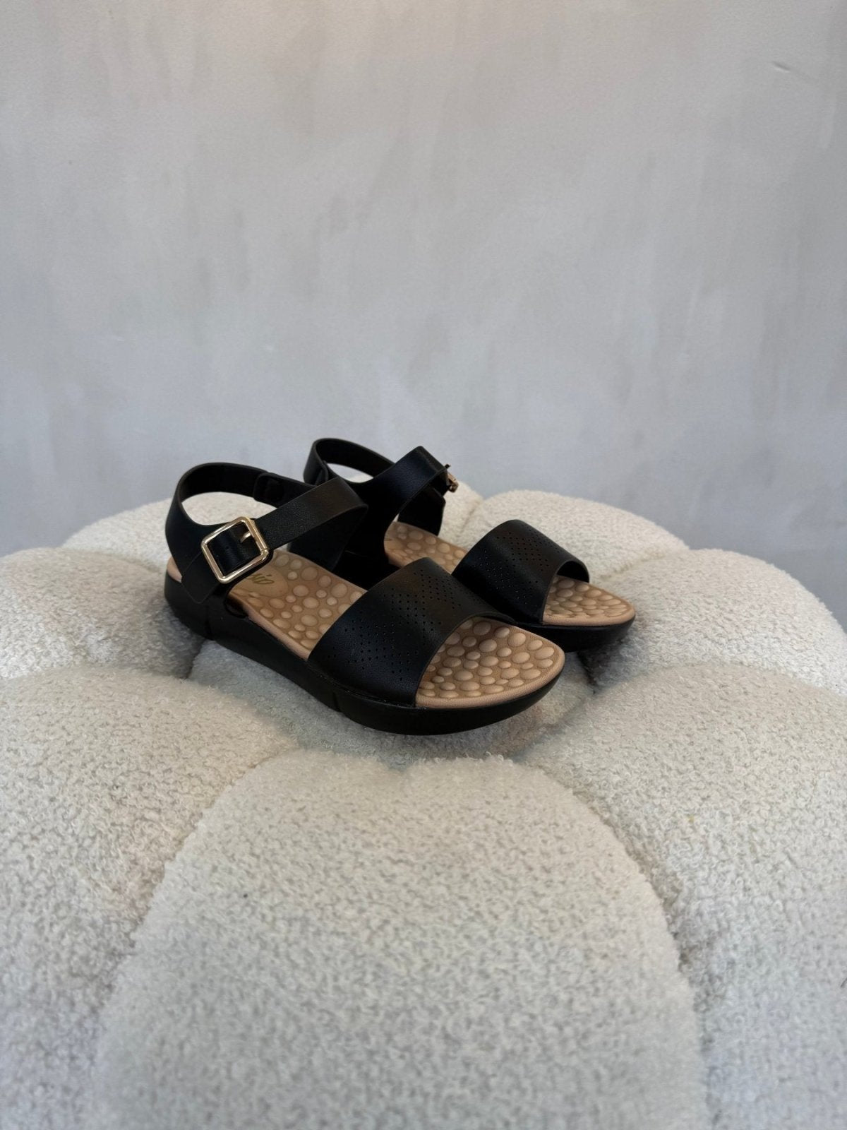 Sandalias Negro 15151 Hebilla Correa Casual de mujer Costa Rica - Calzado 365
