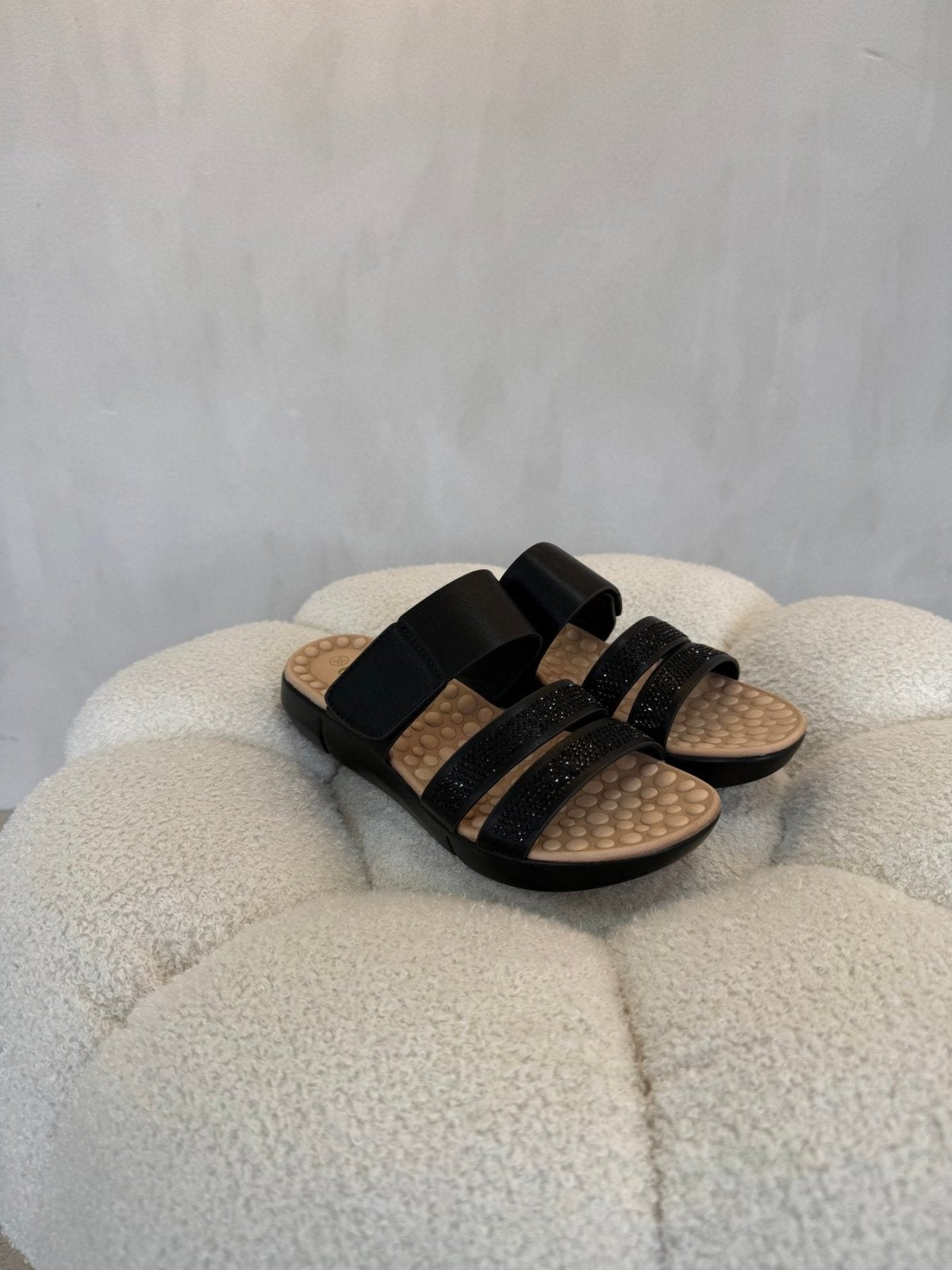 Sandalias Negro Brillos 15148 Correa Casual de mujer Gossip Costa Rica - Calzado 365