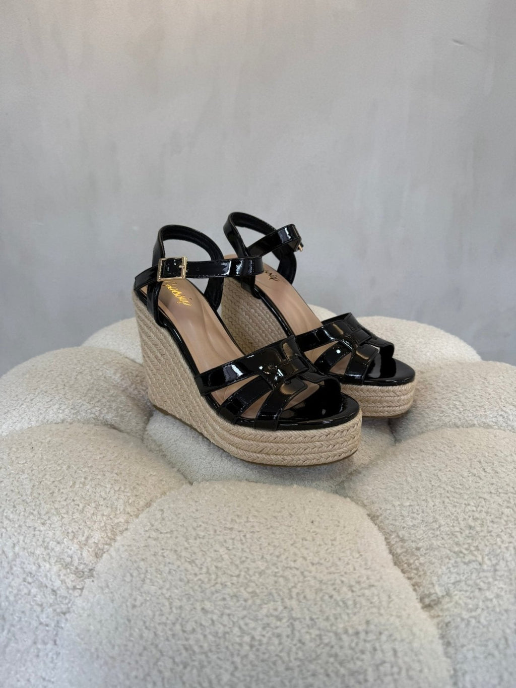 Sandalias Negro Charol Cuña 15135 Hebilla de mujer Costa Rica - Calzado 365