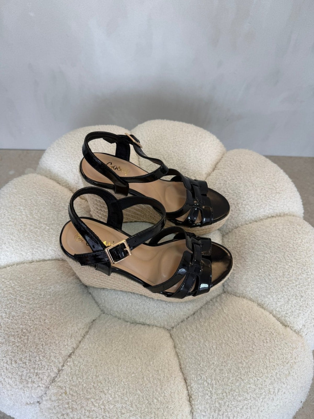 Sandalias Negro Charol Cuña 15135 Hebilla de mujer Costa Rica - Calzado 365