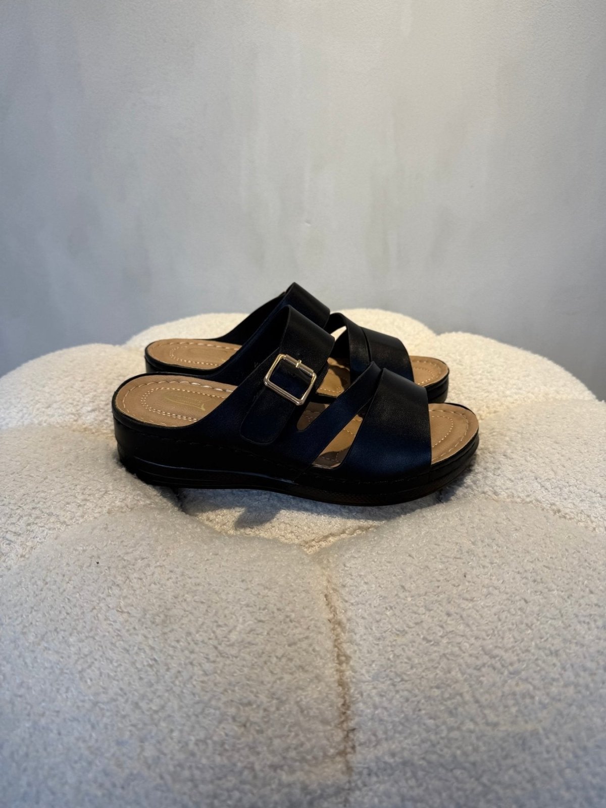Sandalias Negro Cuña 15205 Hebilla Correa Casual de mujer Costa Rica - Calzado 365