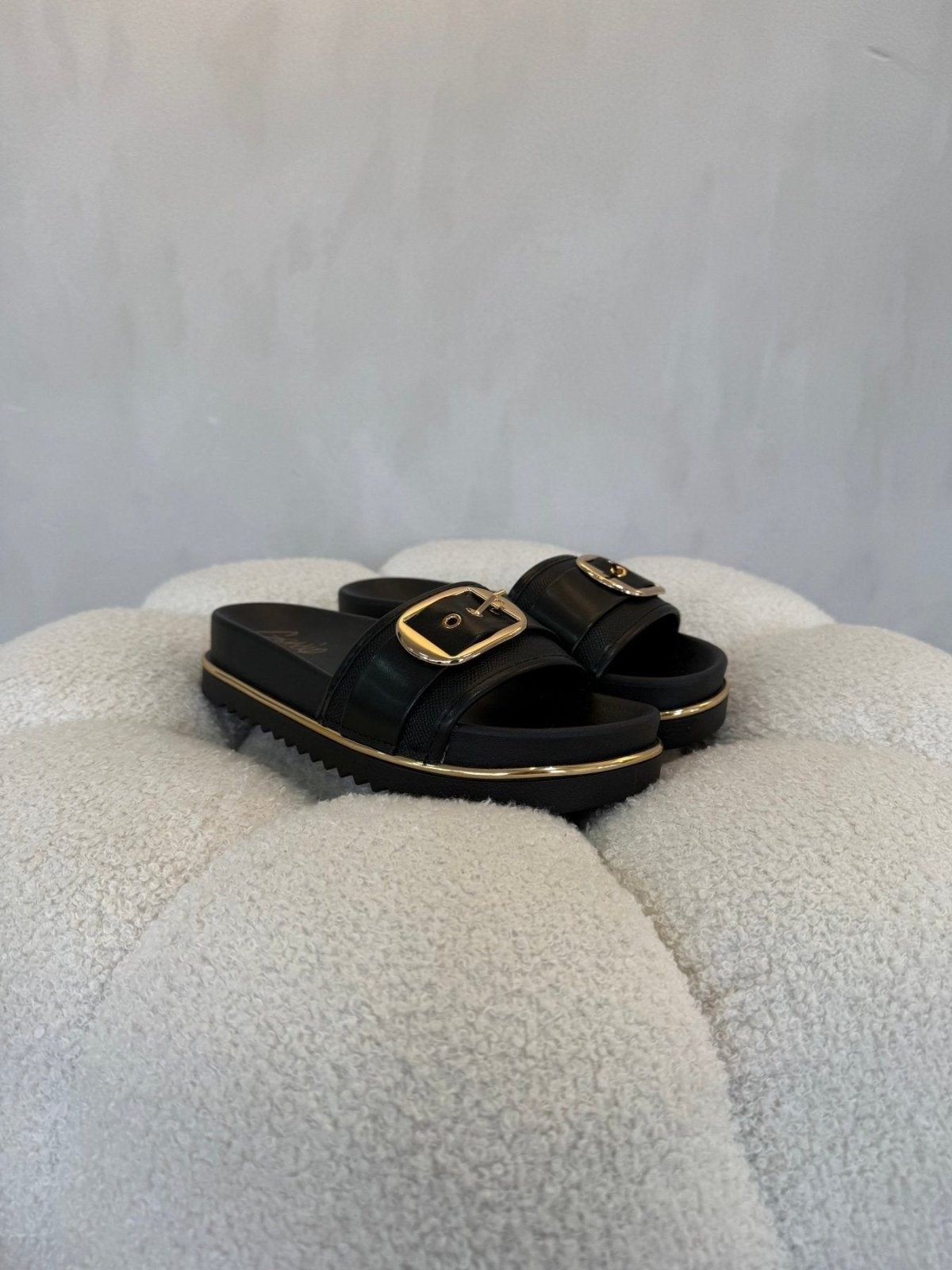 Sandalias Negro Hebilla 15173 Plataforma de mujer Costa Rica - Calzado 365
