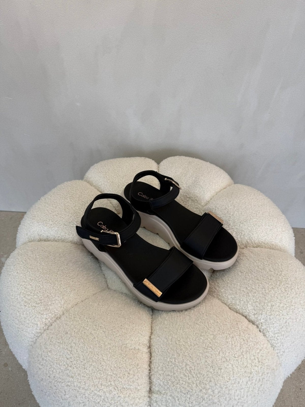 Sandalias Negro Plataforma 15111 Hebilla Correa Casual de mujer Costa Rica - Calzado 365