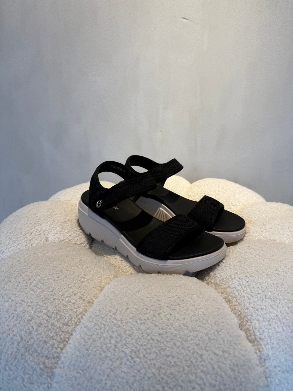 Sandalias Negro Plataforma 15113 Correa Casual de mujer Costa Rica - Calzado 365