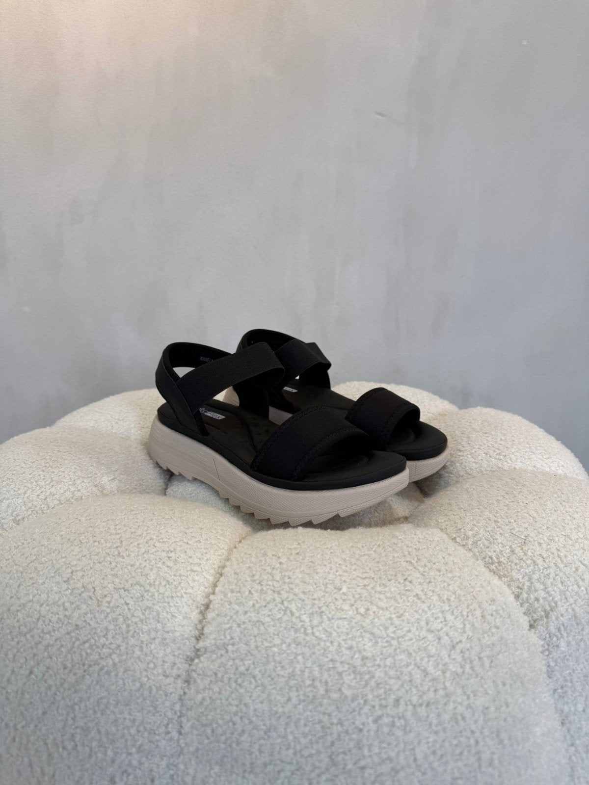 Sandalias Negro Plataforma 15117 Correa Casual de mujer Costa Rica - Calzado 365
