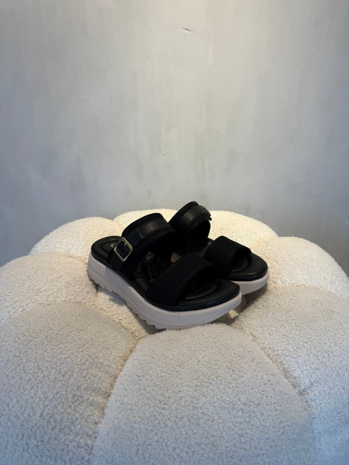 Sandalias Negro Plataforma 15119 Hebilla Correa Casual de mujer Costa Rica - Calzado 365