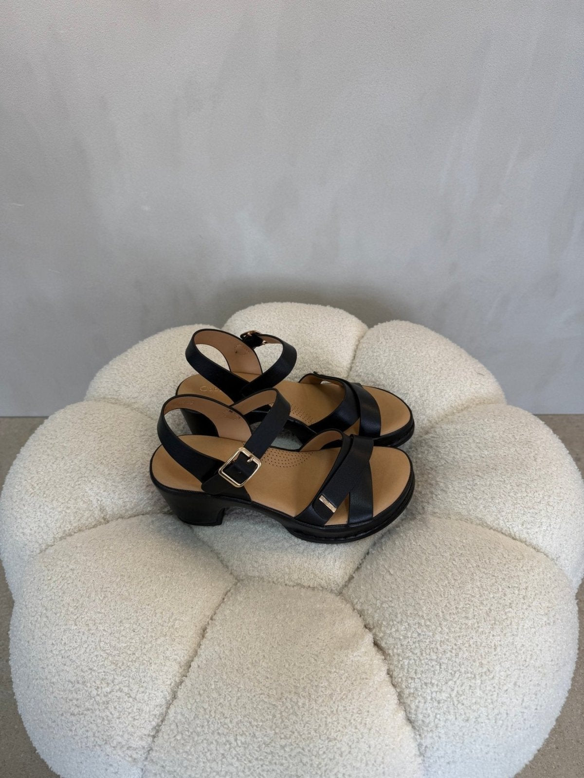 Sandalias Negro Plataforma 15121 Tacón Medio Hebilla Correa Casual de mujer Costa Rica - Calzado 365