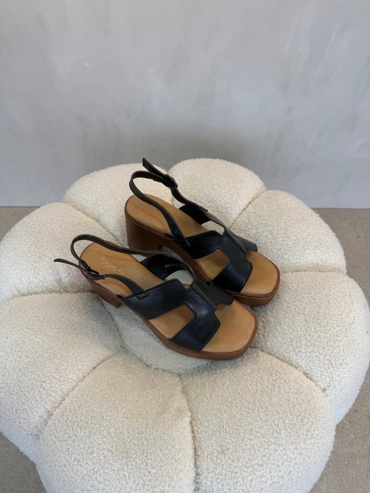 Sandalias Negro Tacón Medio 15126 Correa Casual de mujer Costa Rica - Calzado 365