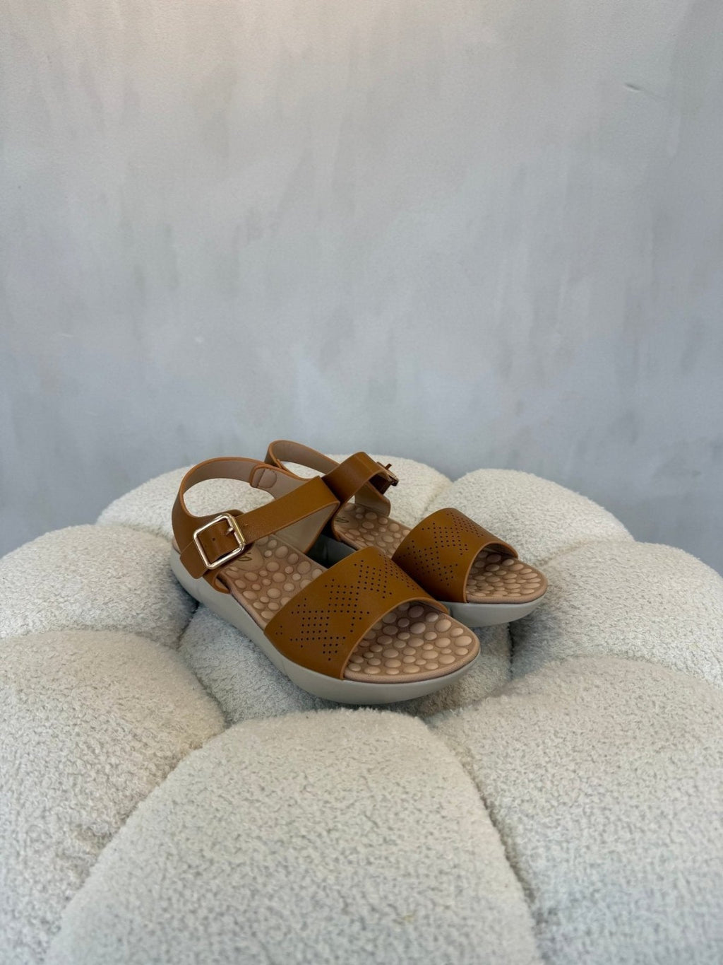 Sandalias Tan 15152 Hebilla Casual de mujer Costa Rica - Calzado 365