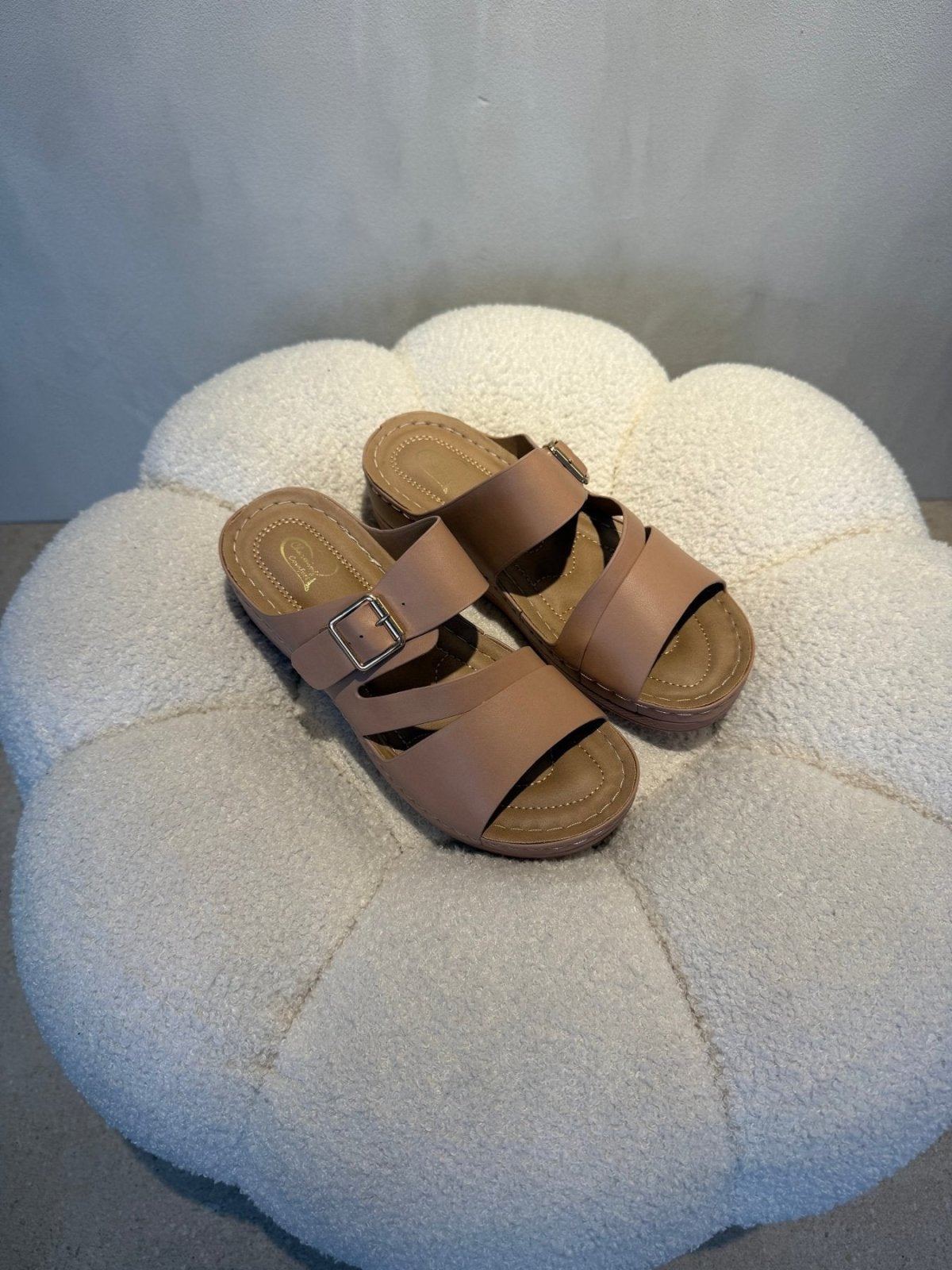 Sandalias Tan Cuña 15208 Hebilla Correa Casual de mujer Costa Rica - Calzado 365