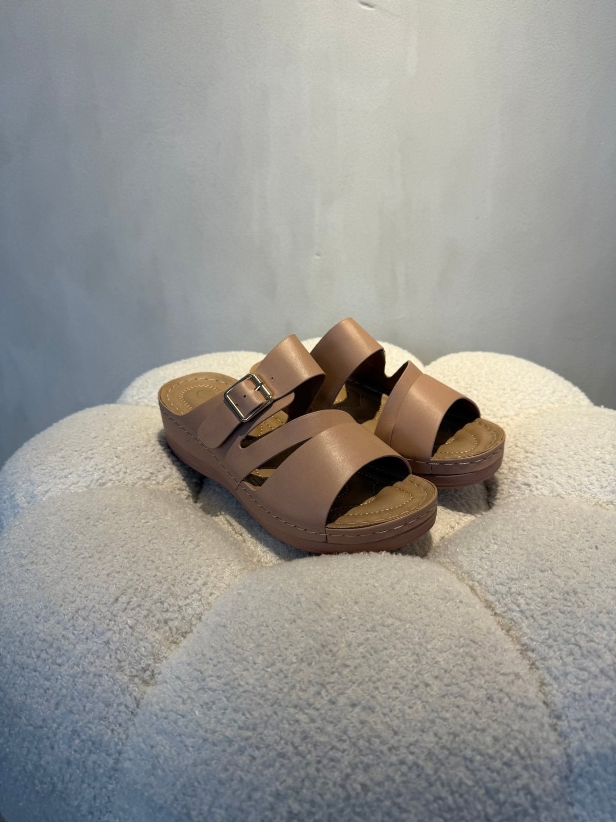 Sandalias Tan Cuña 15208 Hebilla Correa Casual de mujer Costa Rica - Calzado 365