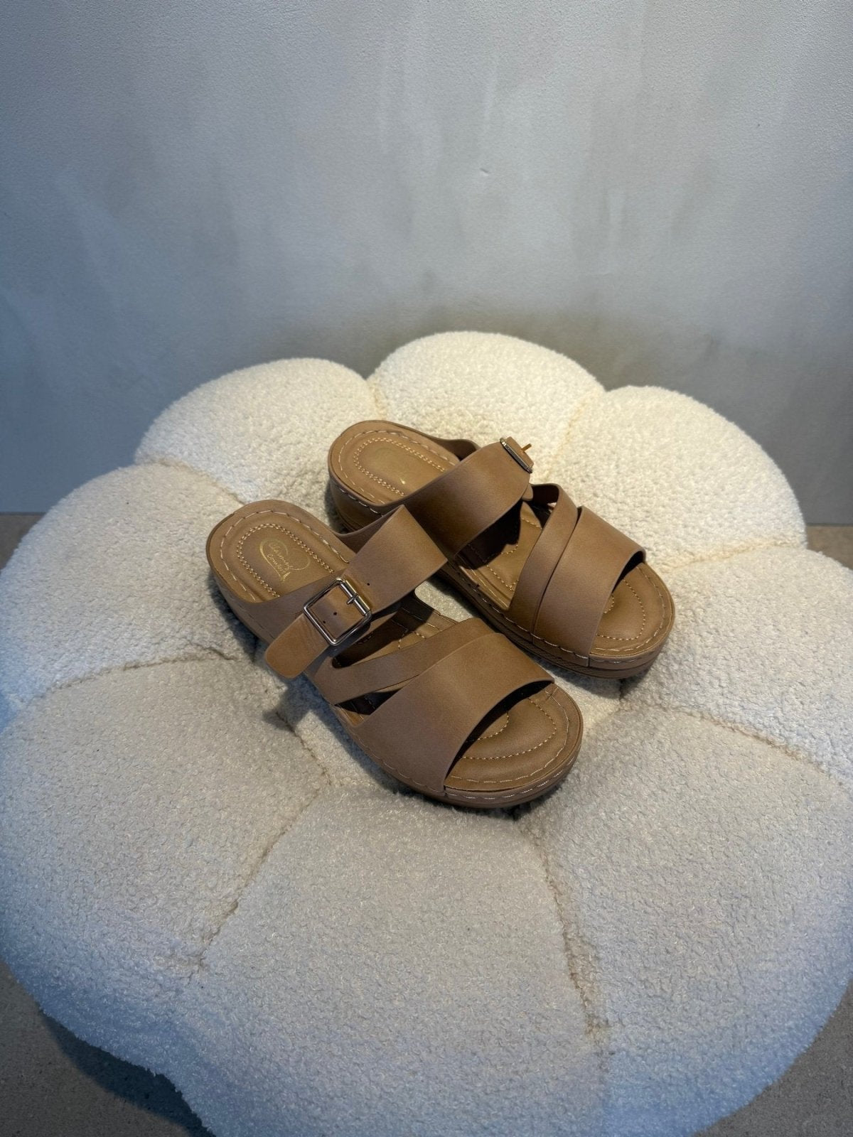 Sandalias Taupe 15207 Hebilla Correa Casual de mujer Costa Rica - Calzado 365