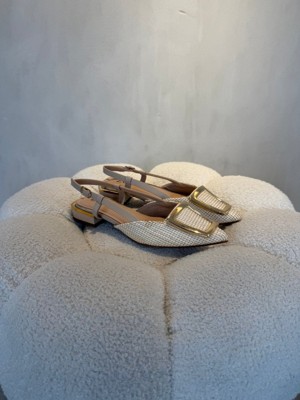 Tacones Beige 15092 Tacón Bajo Punta Fina Slingback de mujer Costa Rica - Calzado 365