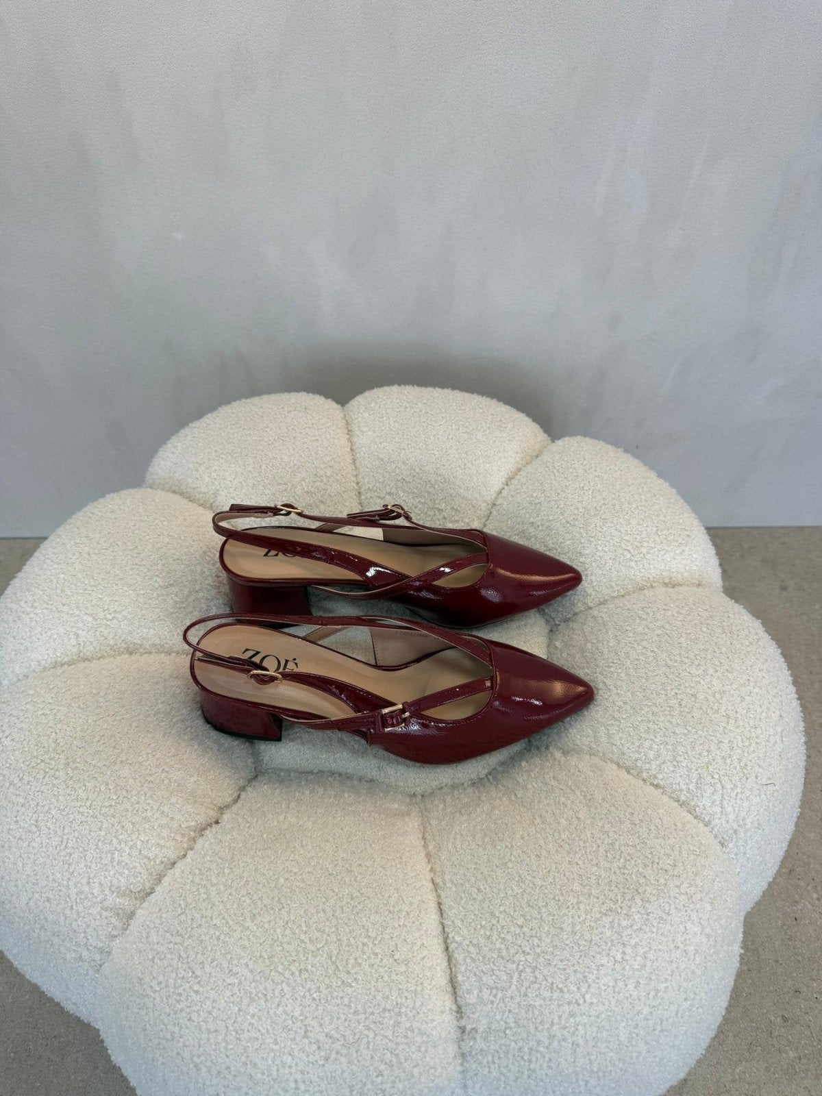 Tacones Burgundy Charol 15086 Tacón Medio Punta Fina Slingback Zoé Brand Costa Rica - Calzado 365