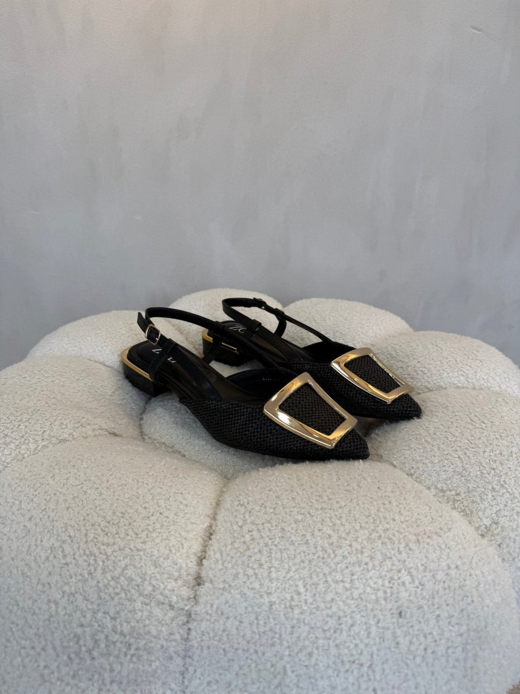 Tacones Negro 15091 Tacón Bajo Punta Fina Slingback de mujer Costa Rica - Calzado 365