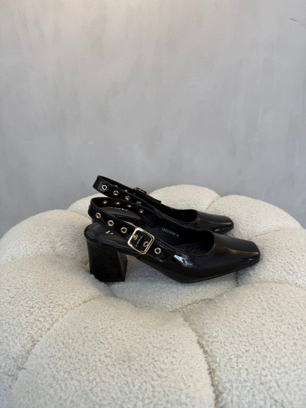 Tacones Negro Charol 15079 Hebilla Slingback Tacón Medio de mujer Zoé Brand Costa Rica - Calzado 365