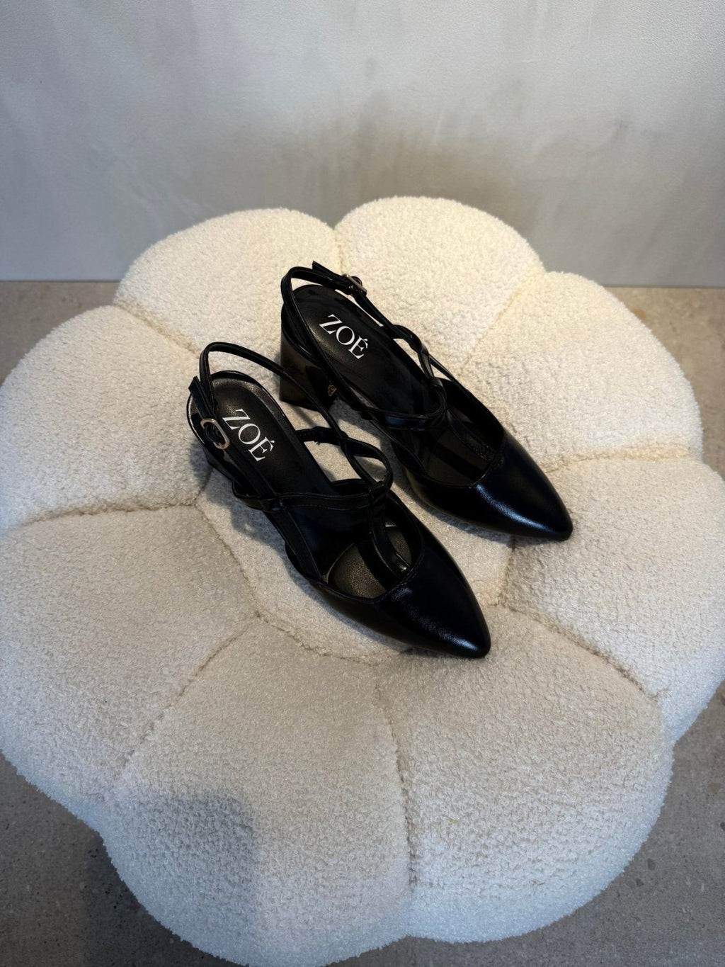 Tacones Negro Charol 15094 Hebilla Slingback Tacón Alto Punta Fina Costa Rica - Calzado 365