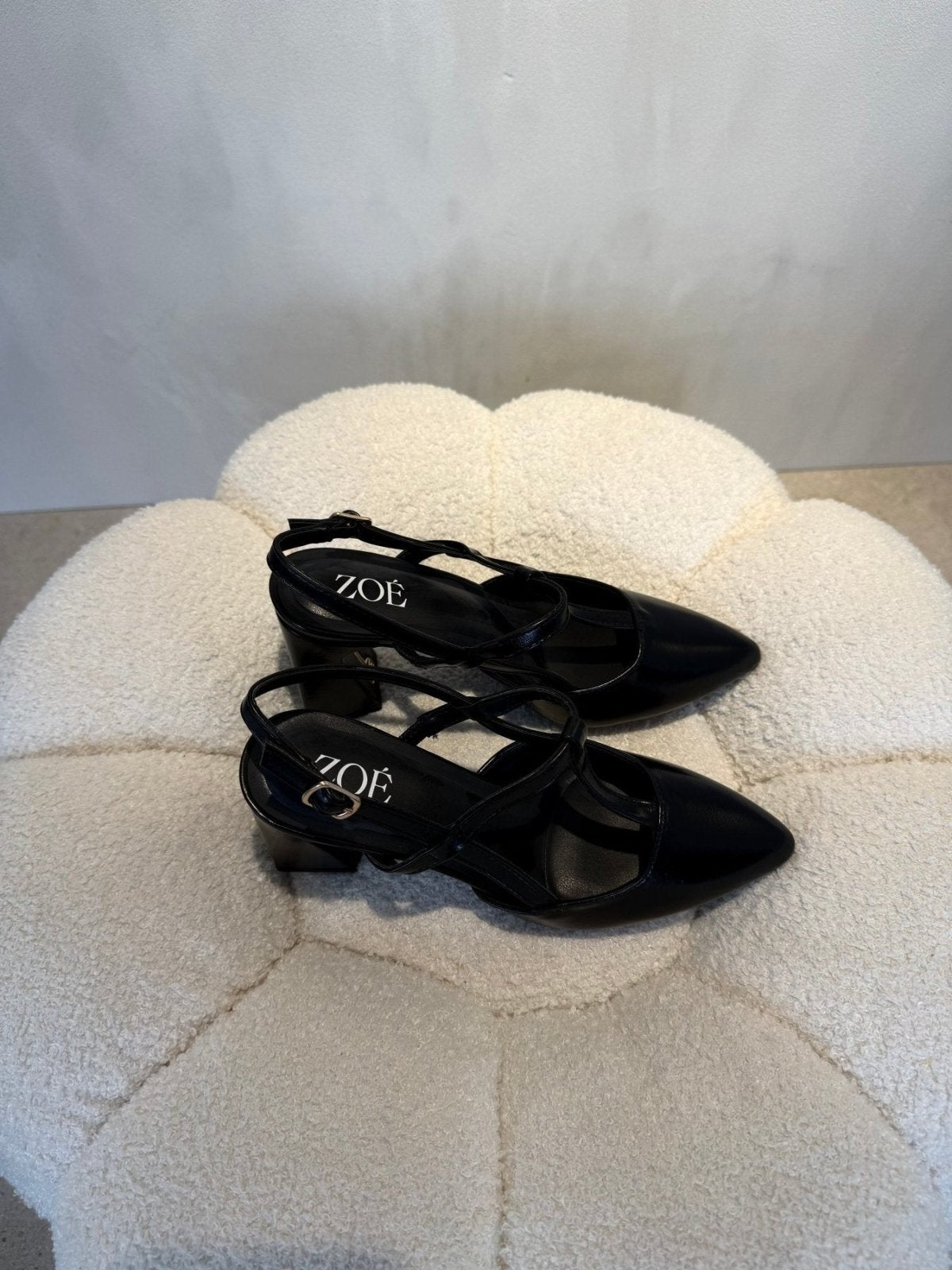 Tacones Negro Charol 15094 Hebilla Slingback Tacón Alto Punta Fina Costa Rica - Calzado 365