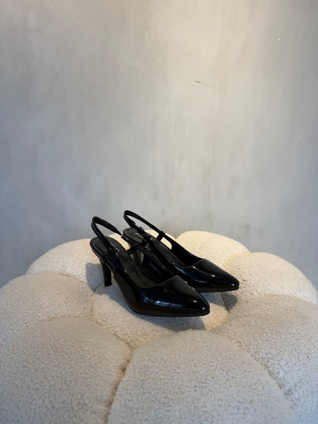 Tacones Negro Charol 15096 Punta Fina Slingback de mujer Costa Rica - Calzado 365